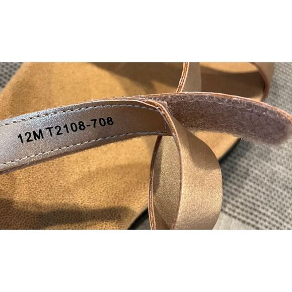 Trotters Women's Raja Flat Sandal - 12 - Picture 7 of 8